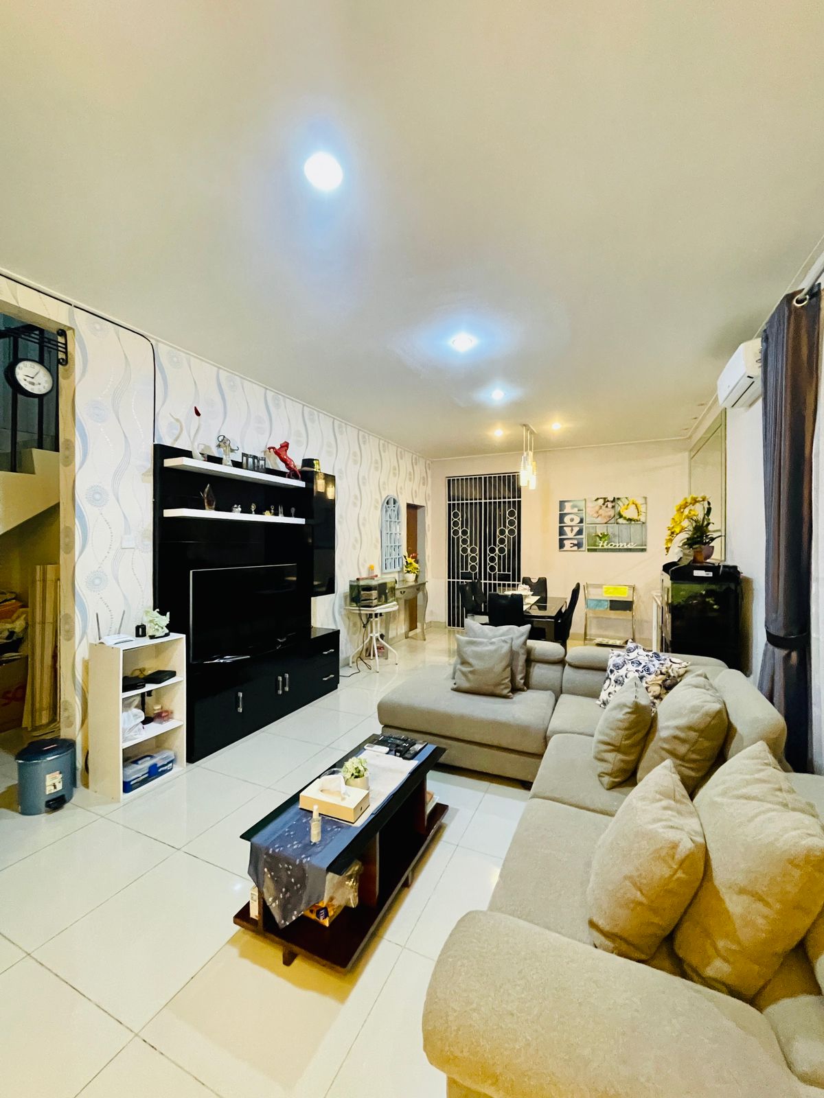 Rumah Disewakan di Cluster Summer Bliss Lippo Cikarang
